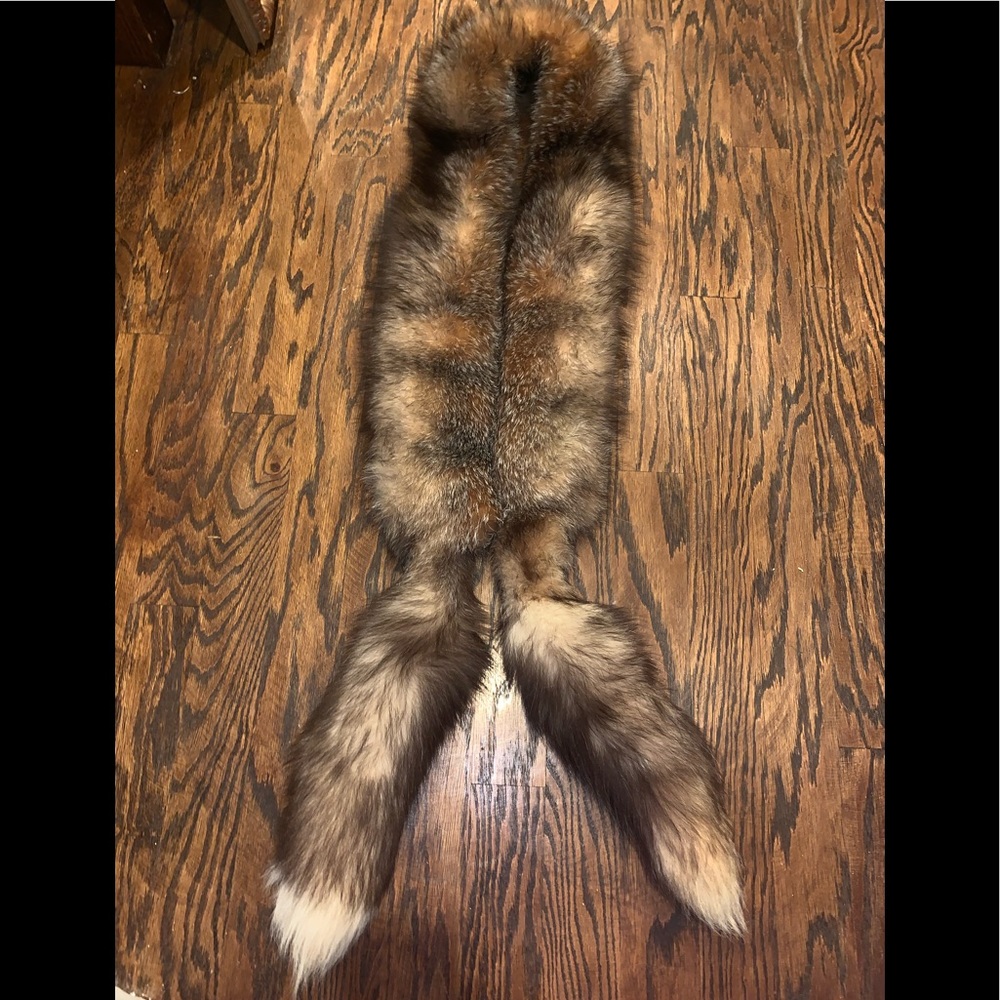 Authentic Helen Frushtick Furs Fox shawl PERFECT